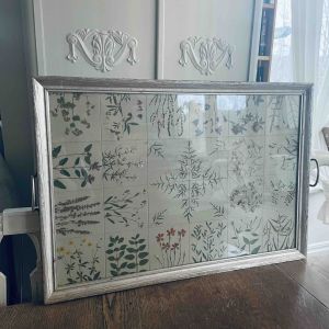 Stor bricka - torkade blommor under glas