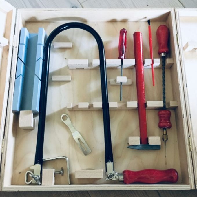 Snickerilåda m verktyg