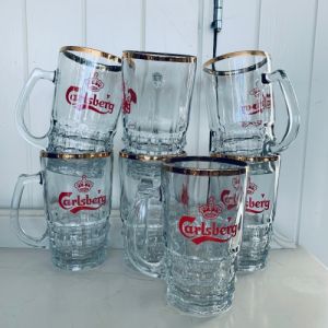Set med 7 st Carlsberg Muggar