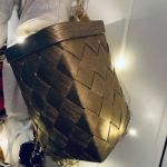 Korg hög smal guldmålad