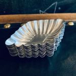 Set med 18 metallformar