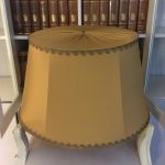 Lampskärm Engelsk - Oval - Slät Satin - 8 storlekar - 6 färger - flera kantband