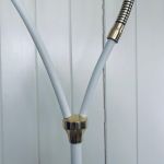 Golvlampa 2-armad Läckö - finns i 3 färger