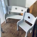 Dockmöbler vitmålade trä