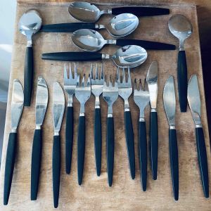 Set med bestick 18 delar