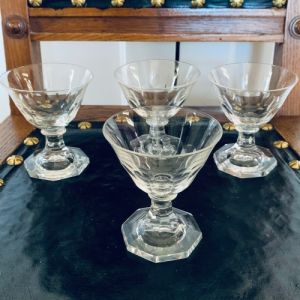 Set med 4 likörglas