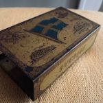 Metall ask för tändstickor