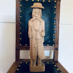 Snidad trägubbe hög