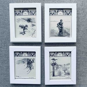 4 små tavlor med motiv ur 1800-talstidning