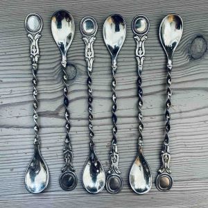 Set med 6 långsmala teskedar