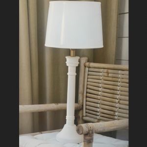 Bordslampa trä - 2 storlekar - 3 färger