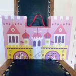 Lekhus i kartong pussel