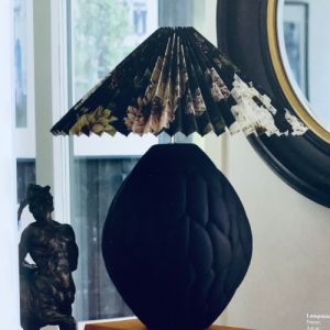 Lampskärm Dahlia Noir BRED - 2 storlekar - 2 färger