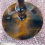 Golvlampa trä antik skärm - 2 ljuskällor