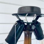 Golvlampa trä antik skärm - 2 ljuskällor