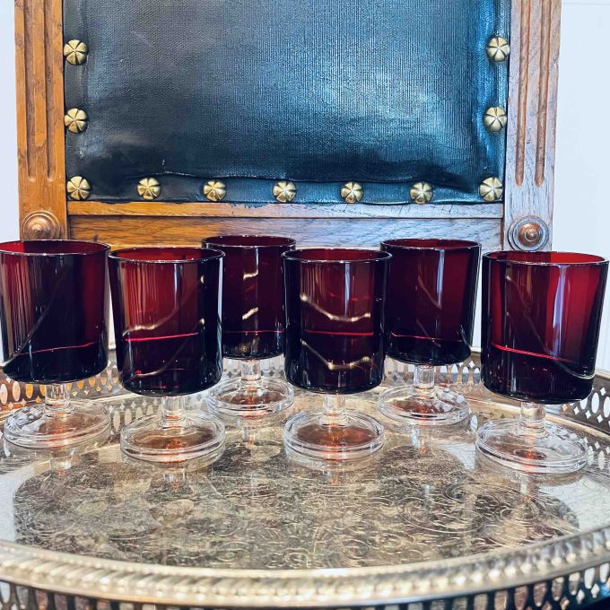 Set med 6 röda Luminarcglas höjd 9,2 cm