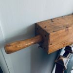 Antik pump