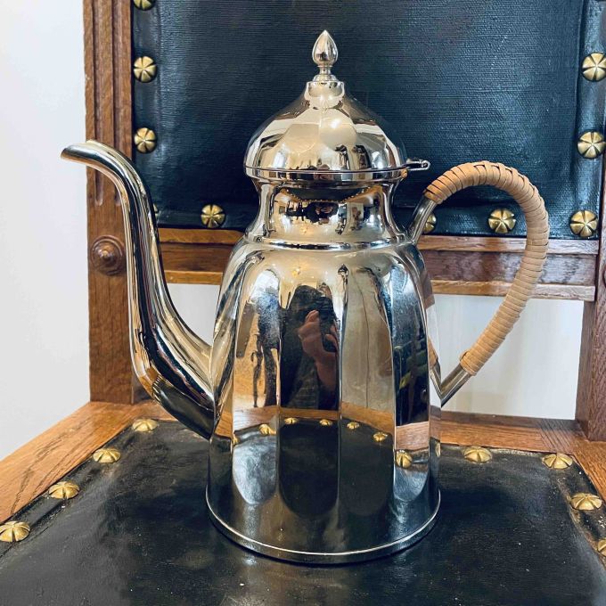 Kanna nysilver med rottinghandtag