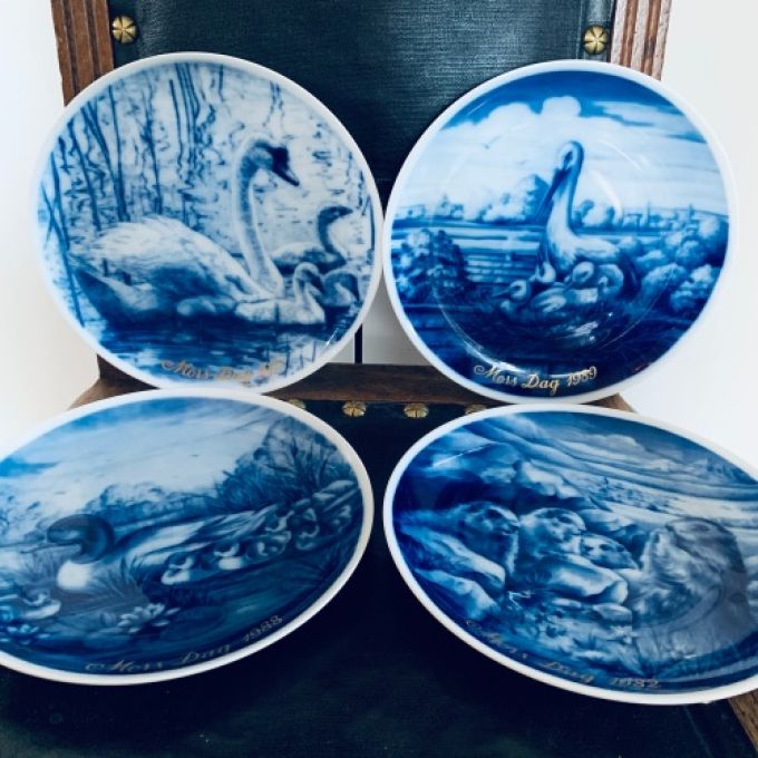 Set med 4 tallrikar Royal Tettau