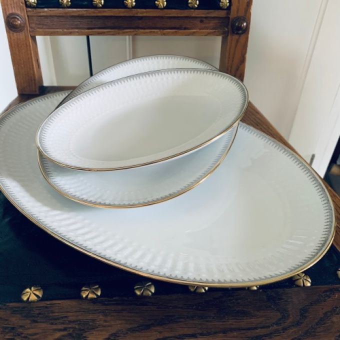 Set m 3 fina uppläggningsfat