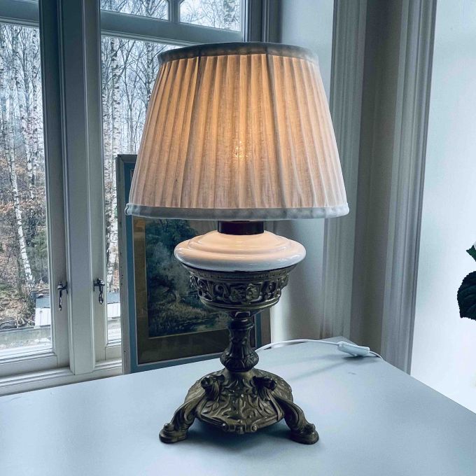 Bordslampa malm glas