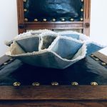 Småfrallor tyghållare