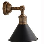 Vägglampa Paxton i Mässing