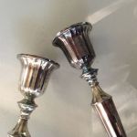 Paret ljusstakar metall