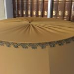 Lampskärm Engelsk - Oval - Slät Satin - 8 storlekar - 6 färger - flera kantband