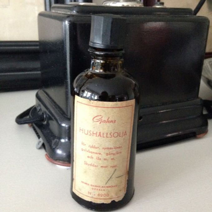 Antik flaska "Hushållsolja"