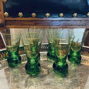 Set med 6 gröna snapsglas