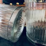 Paret stora glasburkar m lock