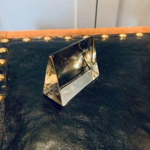 Ljusgul glasprydnad / brevtyngd