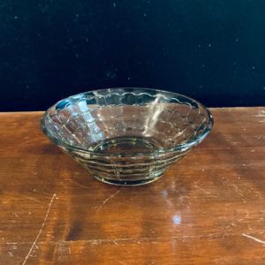 Liten rökfärgad skål