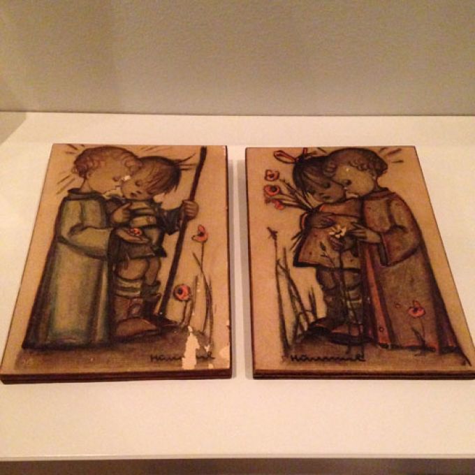 Paret små tavlor - Hummel