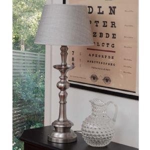 Bordslampa Saxon