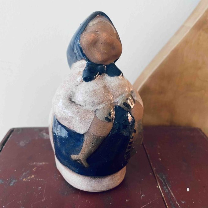 Figurin - äldre fiskargumma. B.O.