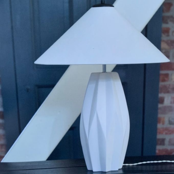 ERBJUDANDE 40% rabatt: Lampfot Keramik Geometric - 2 färger
