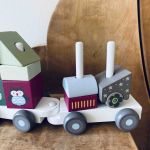 Tåg i trä - byggbart