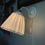 Vägglampa ställbar