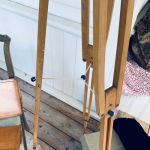 Antik Bälgkamera m stativ och plåtar