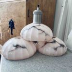 Set med 3 st rosafärgade glaskupor