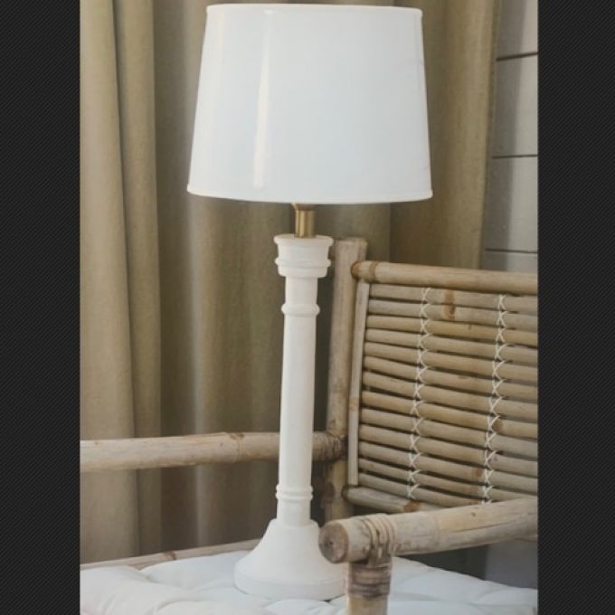 Bordslampa trä - 2 storlekar - 3 färger