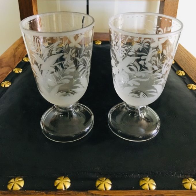 Paret etsade glas