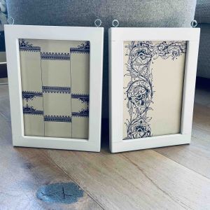 Paret hängbara träramar utan glas