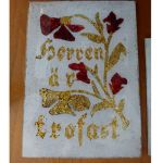 Små antika minnestavlor