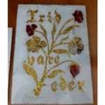 Små antika minnestavlor