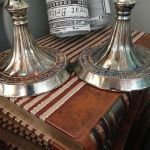 Paret ljusstakar metall