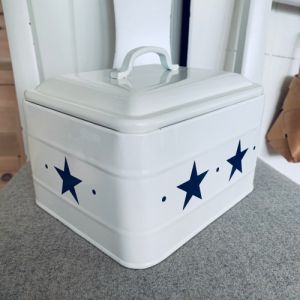 Kexlåda i emaljerad plåt