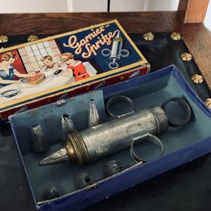 Antik sprits Garnier-Spritze